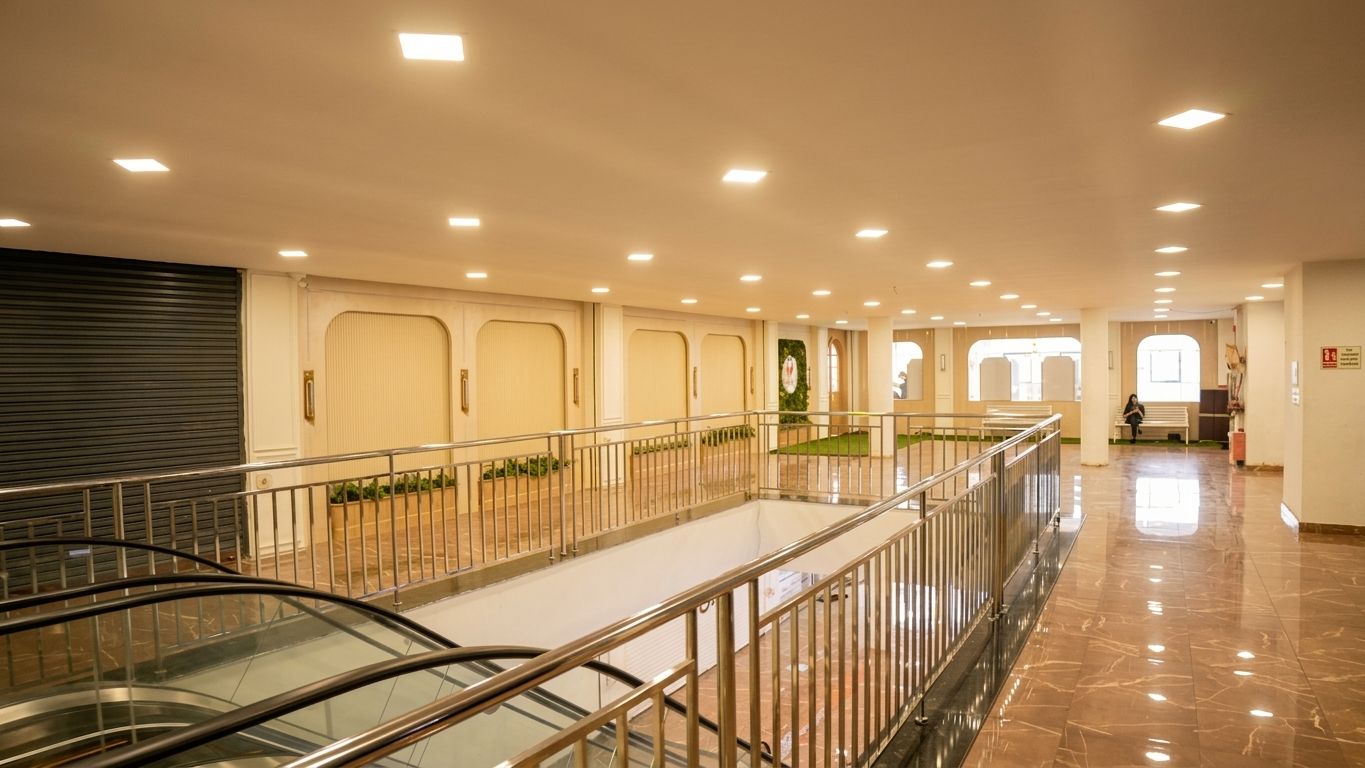 First floor gallery overlooking the atrium with shuttered units